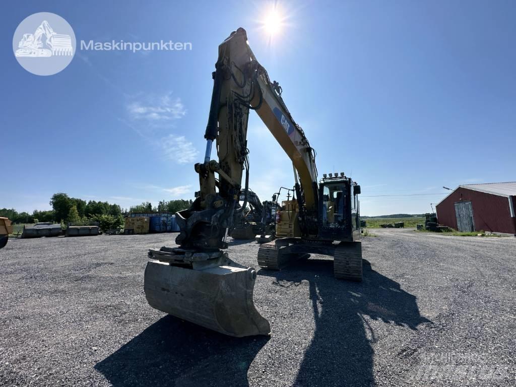CAT 325 FL CR Beltegraver