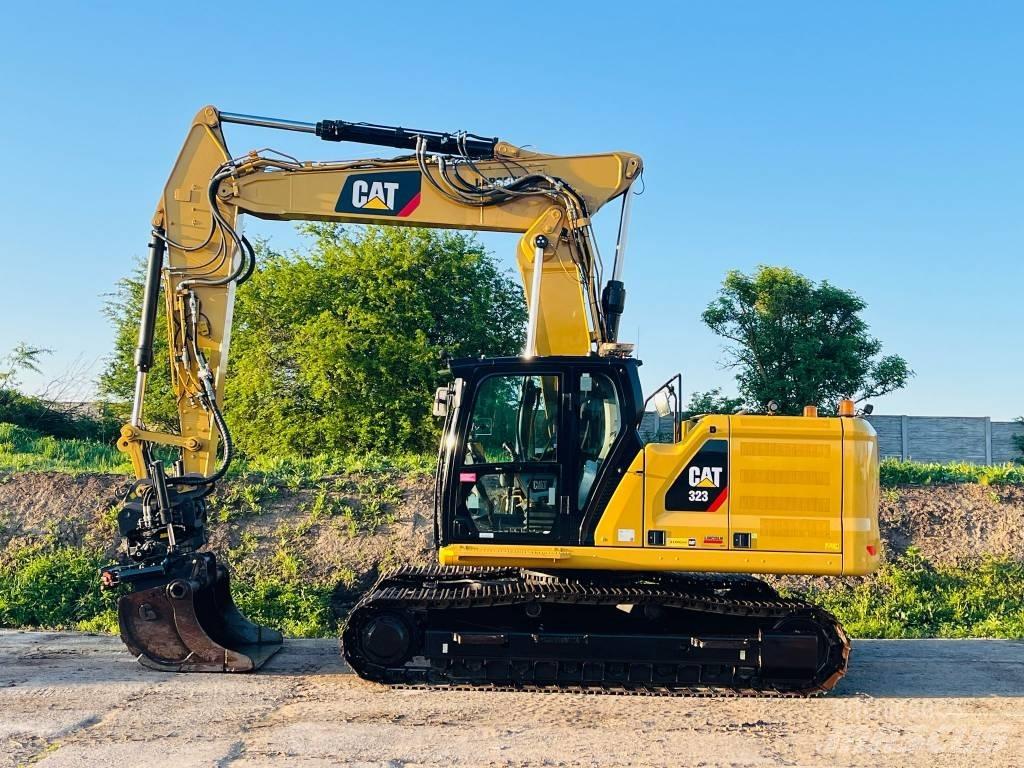 CAT 323 Beltegraver
