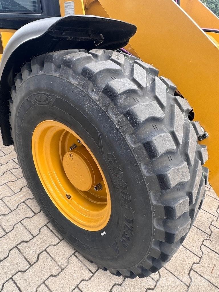 CAT 908 Hjullastere