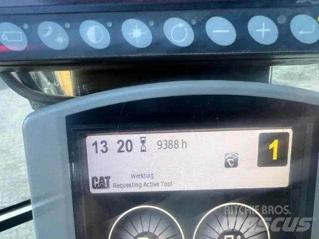 CAT M 318 F Hjulgravere