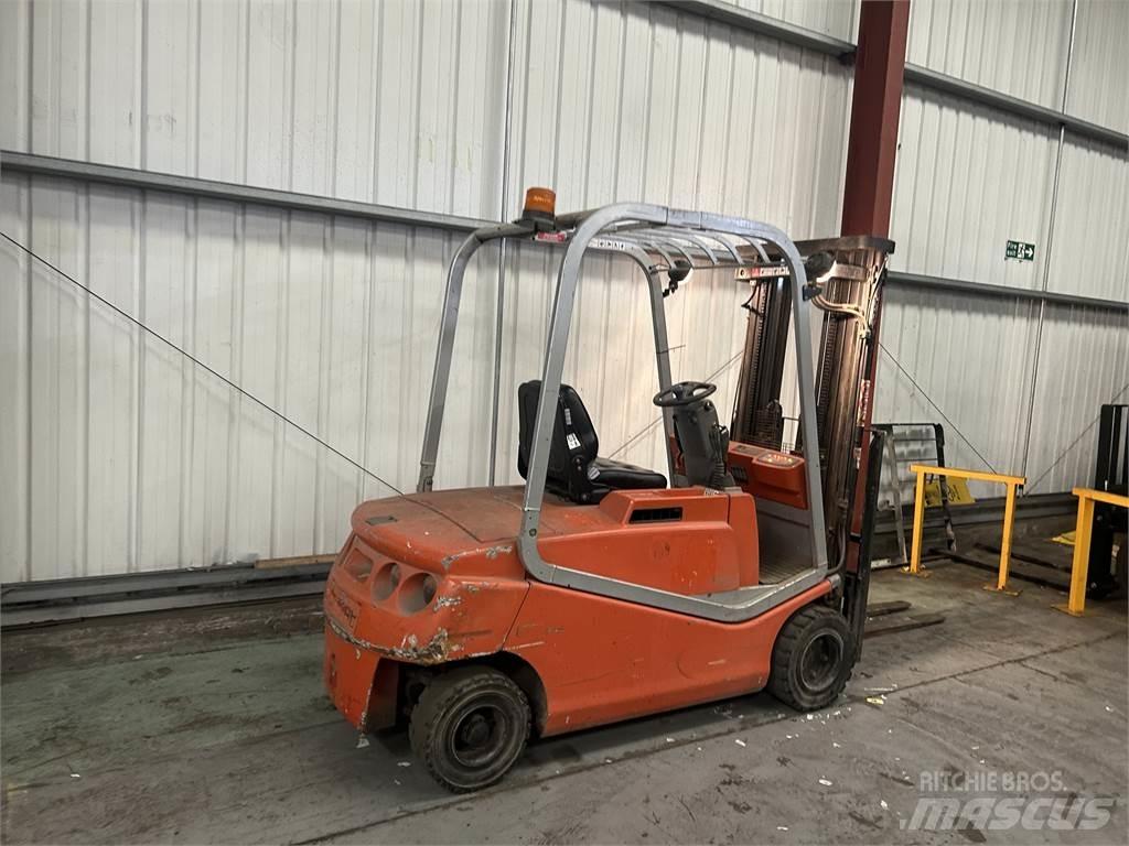 BT CBE20F Elektriske trucker