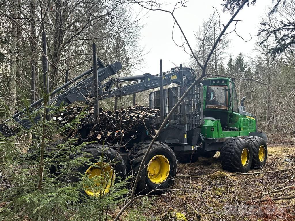 John Deere 1210 G Lassbærere
