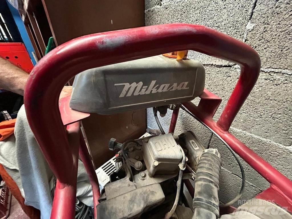Mikasa MTR-40F Vibroplater