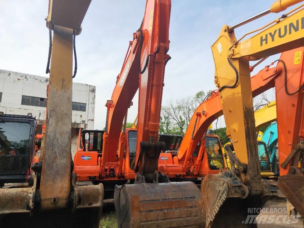 Doosan DH 215-9 Beltegraver