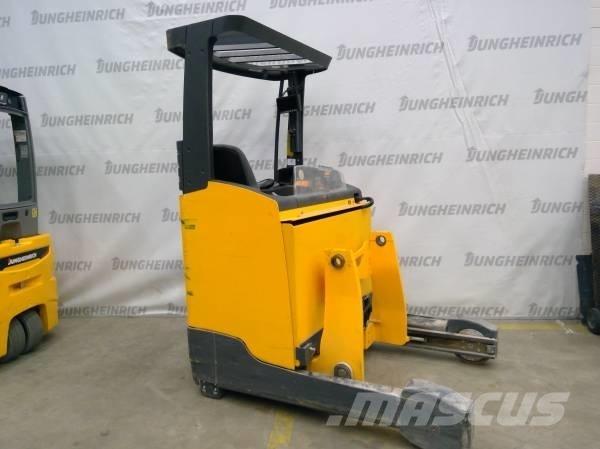 Jungheinrich ETV 214 Skyvemasttruck