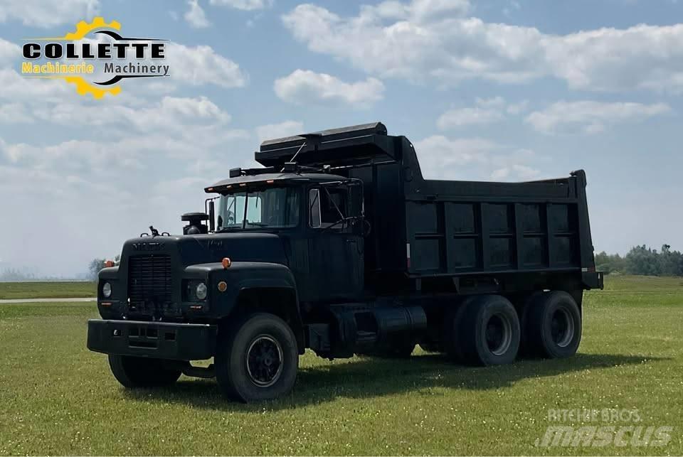 Mack R 688 ST Trekkvogner