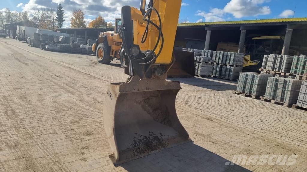 JCB JS 220 LC Beltegraver