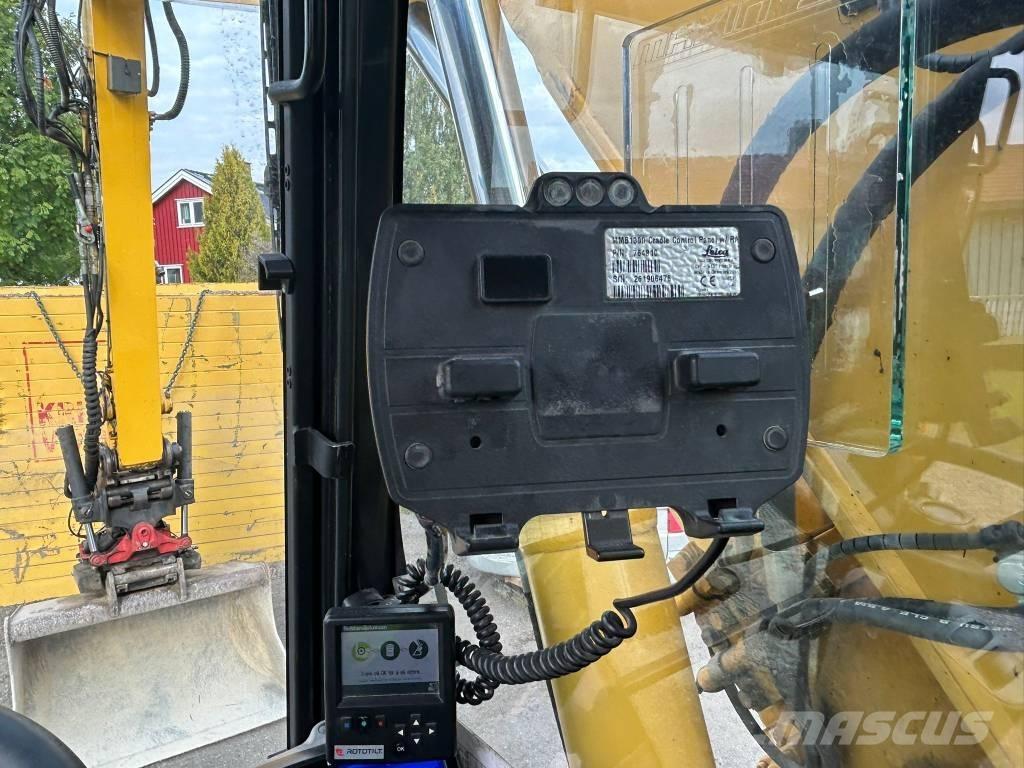 Komatsu PW 148-11 Hjulgravere