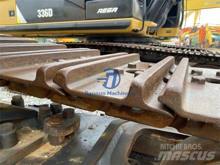 Komatsu PC450-8 Beltegraver