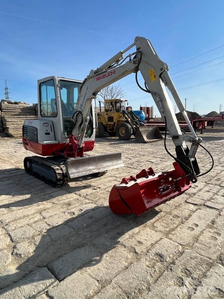 Takeuchi TB228 Minigravere <7t