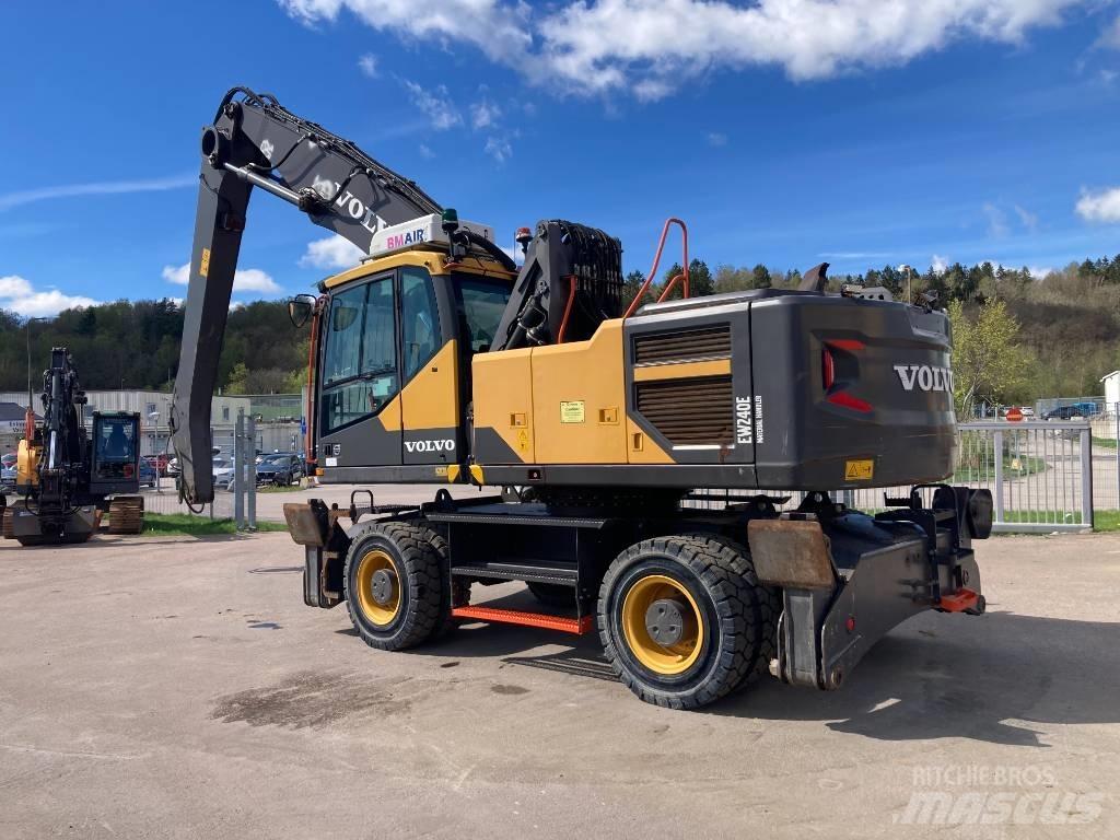 Volvo EW 240 E MH Gravemaskiner for avfallshåndtering