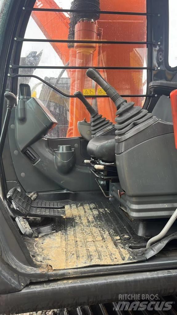 Hitachi ZX120 Beltegraver
