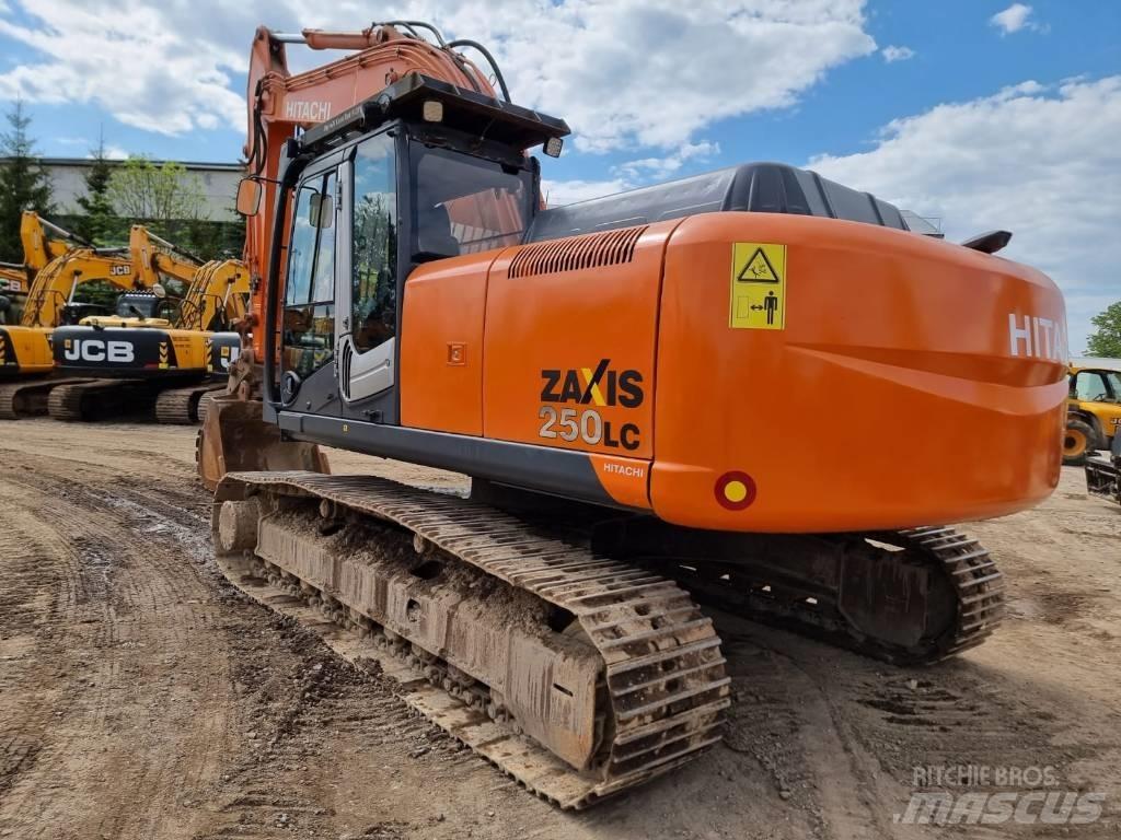 Hitachi ZX 250 LC-3 Beltegraver