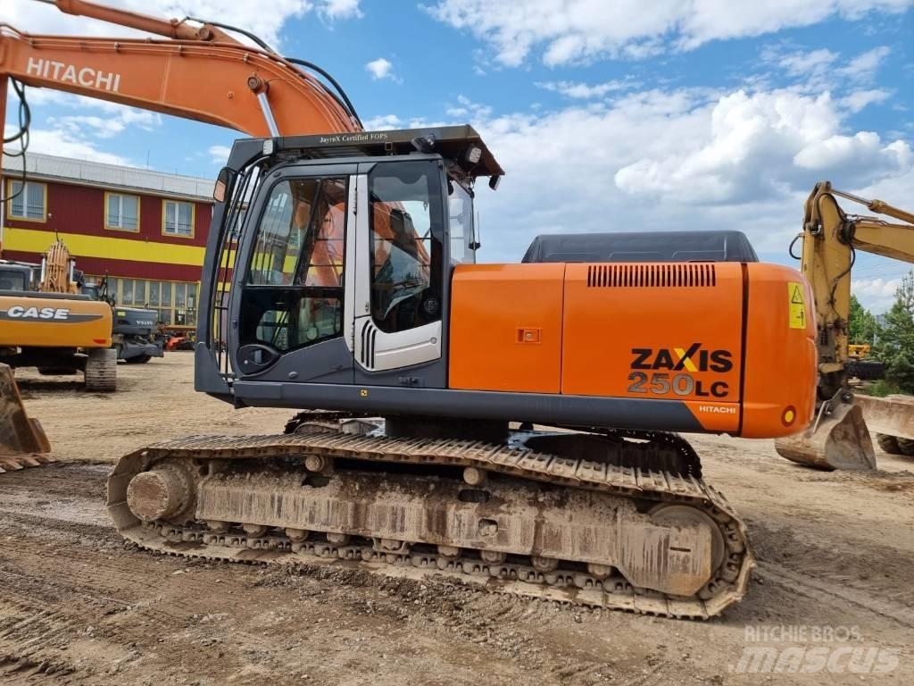 Hitachi ZX 250 LC-3 Beltegraver