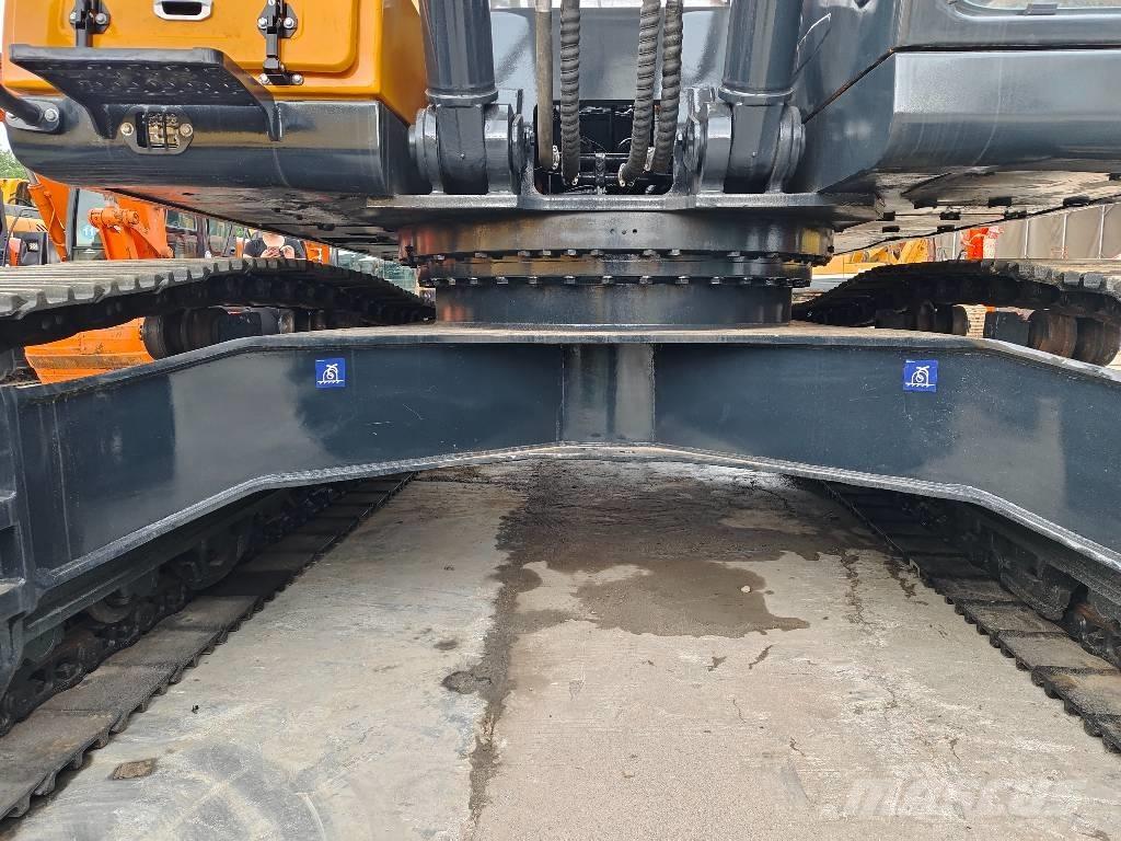 Hyundai R350LVS Beltegraver
