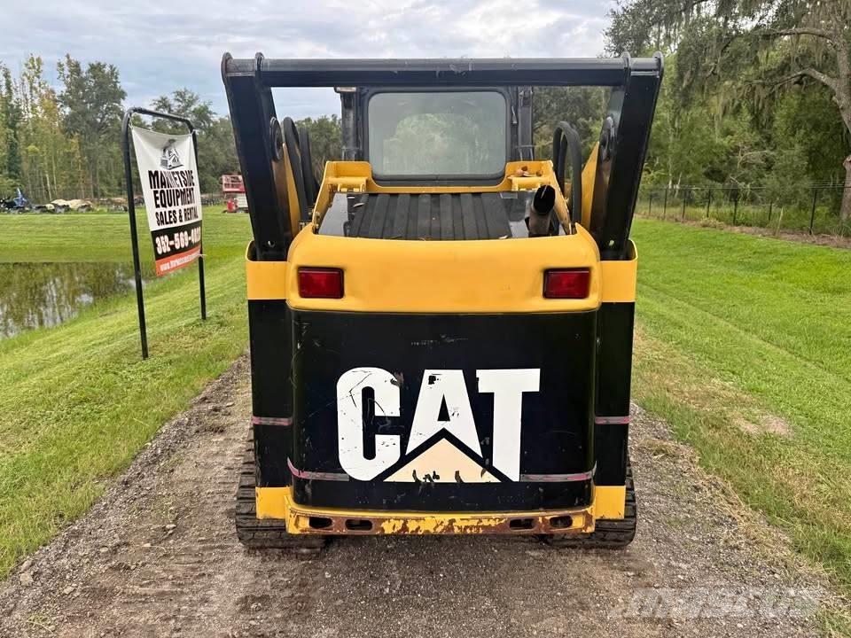 CAT 257B Kompaktlastere