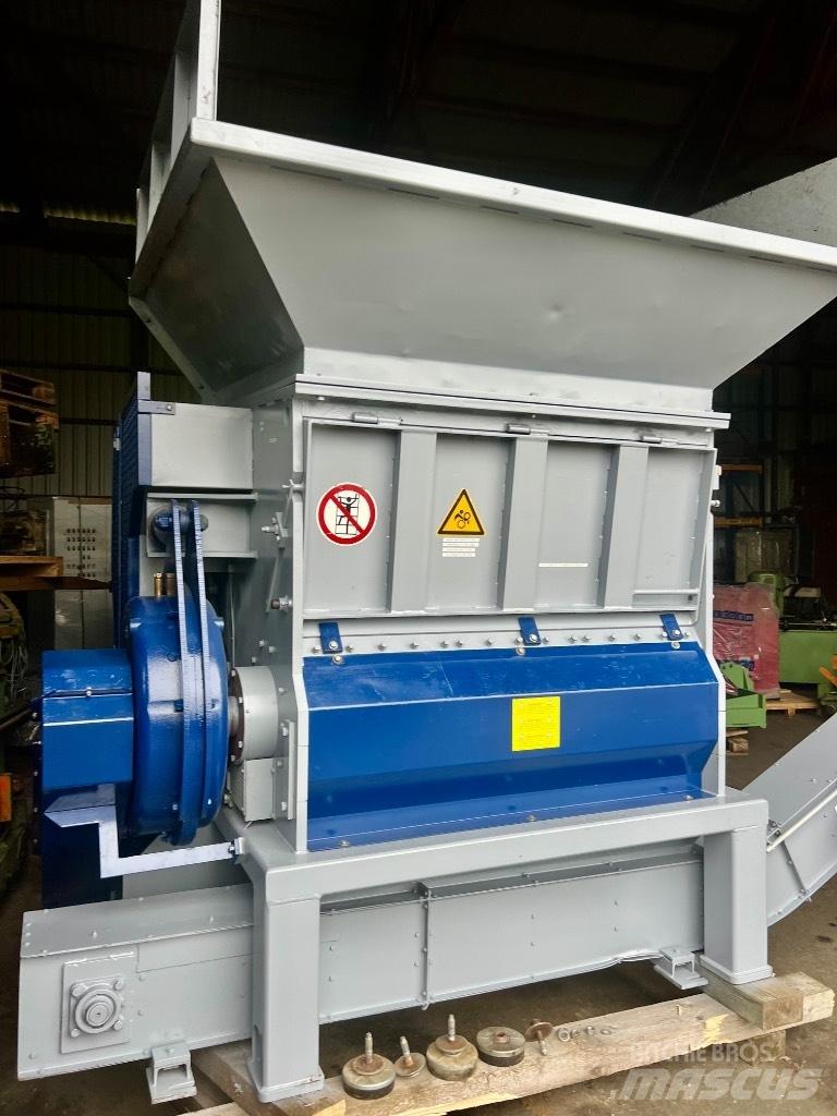 Lindner VEGA 1500 Avfallsknusere