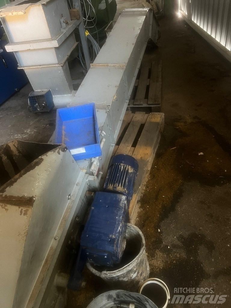 Lindner VEGA 1500 Avfallsknusere