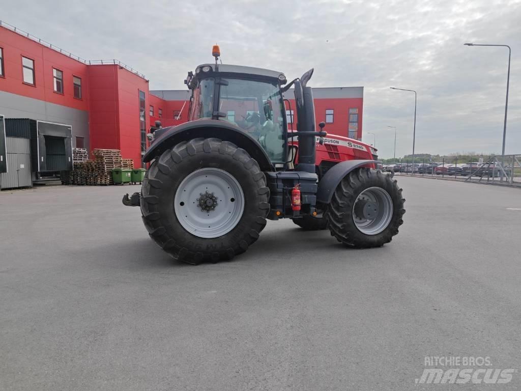 Massey Ferguson 8740 Traktorer