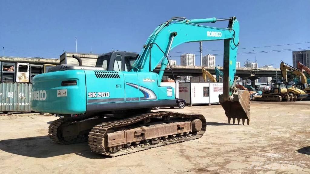 Kobelco SK 250-8 Beltegraver