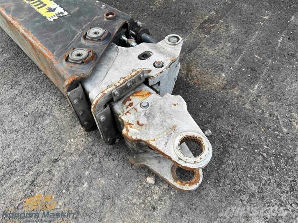 Komatsu 165F Lassbærere