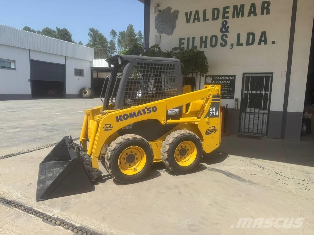 Komatsu SK 714 Kompaktlastere