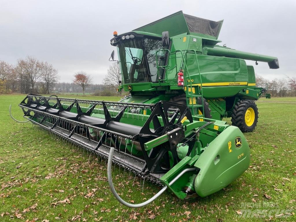 John Deere T670 Skurtreskere