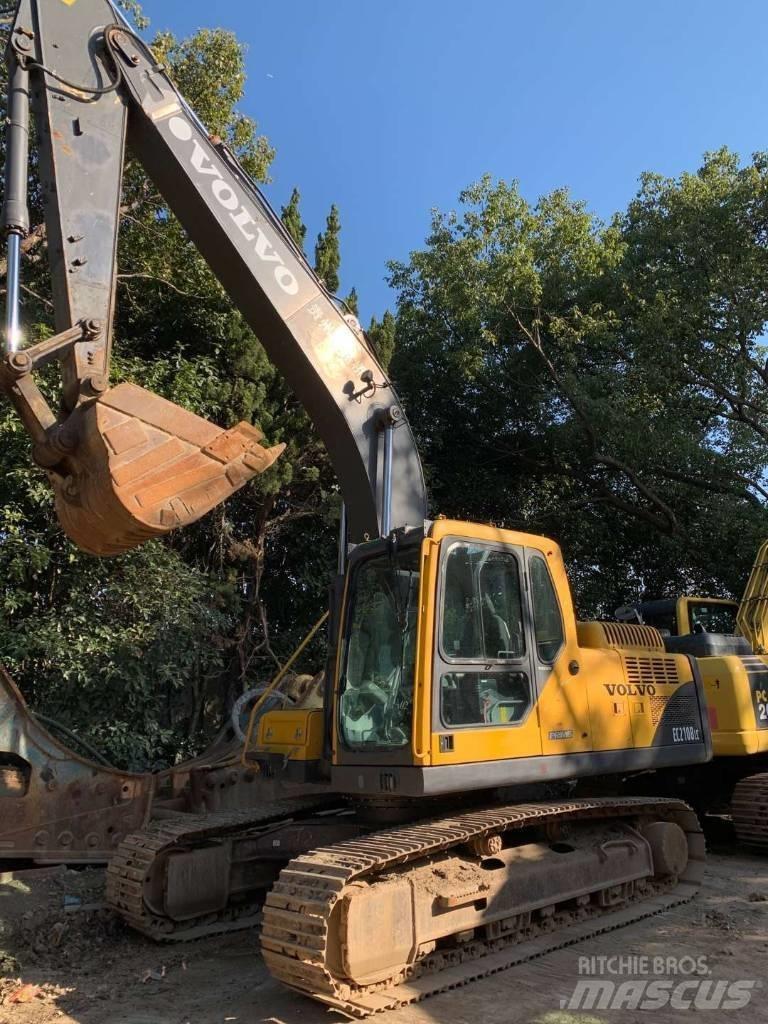 Volvo EC 210 B LC Beltegraver