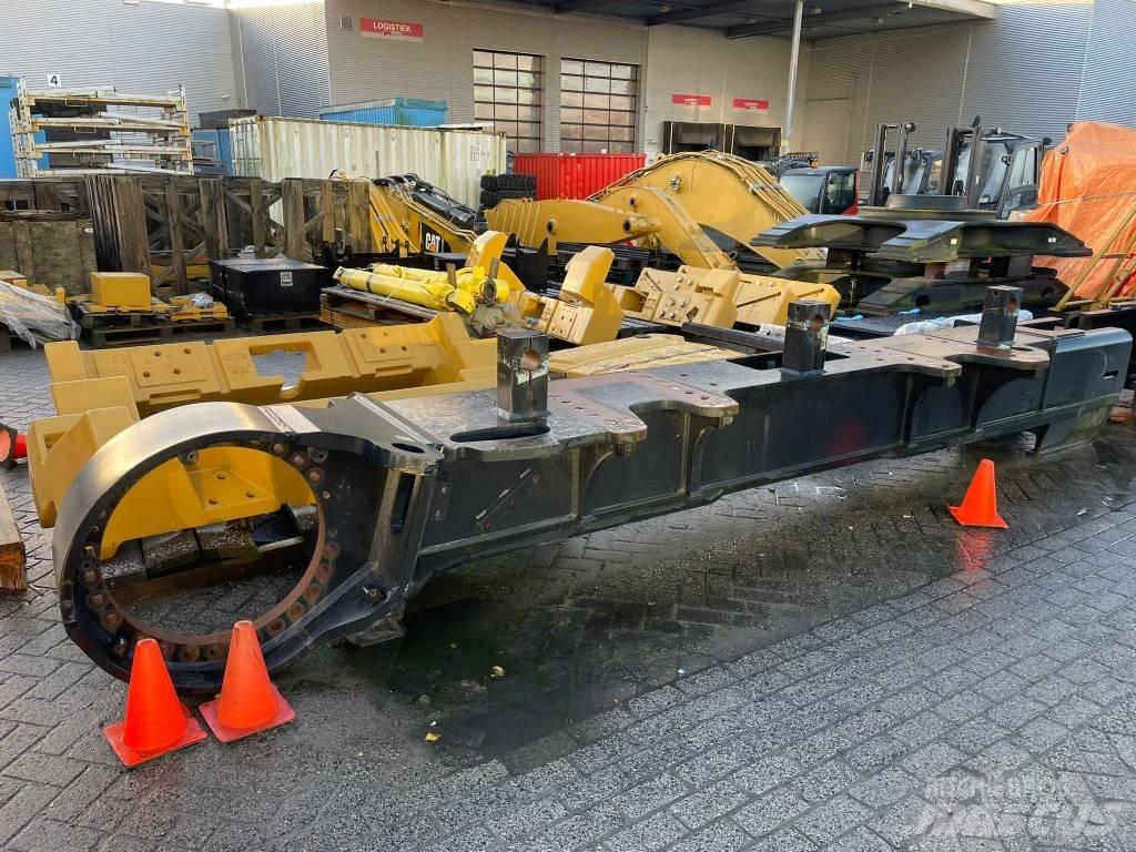 CAT 390 F L Chassis og understell