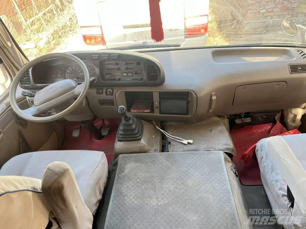 Toyota Coaster Intercity busser
