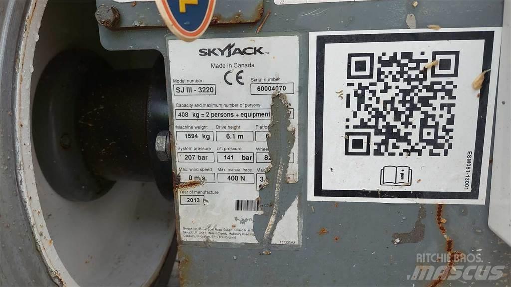 SkyJack SJIII3220 Sakselifter