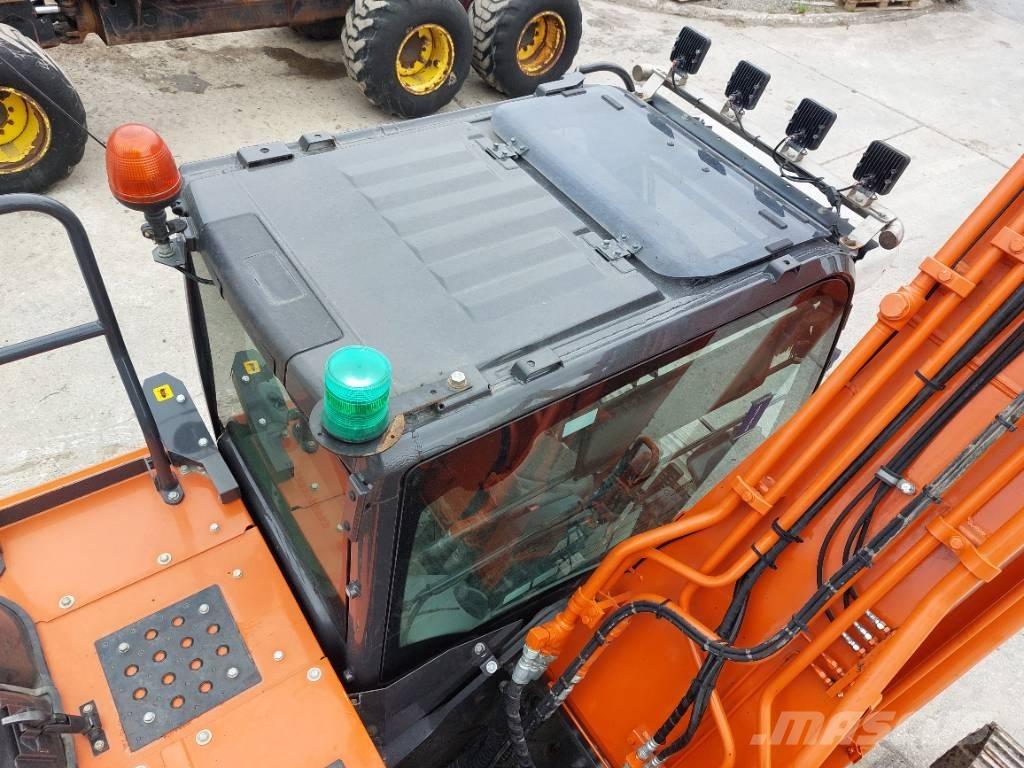 Hitachi ZX210LC-6 Beltegraver