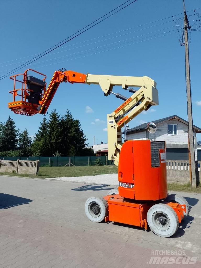 JLG E 300 AJP Leddede bomlifter