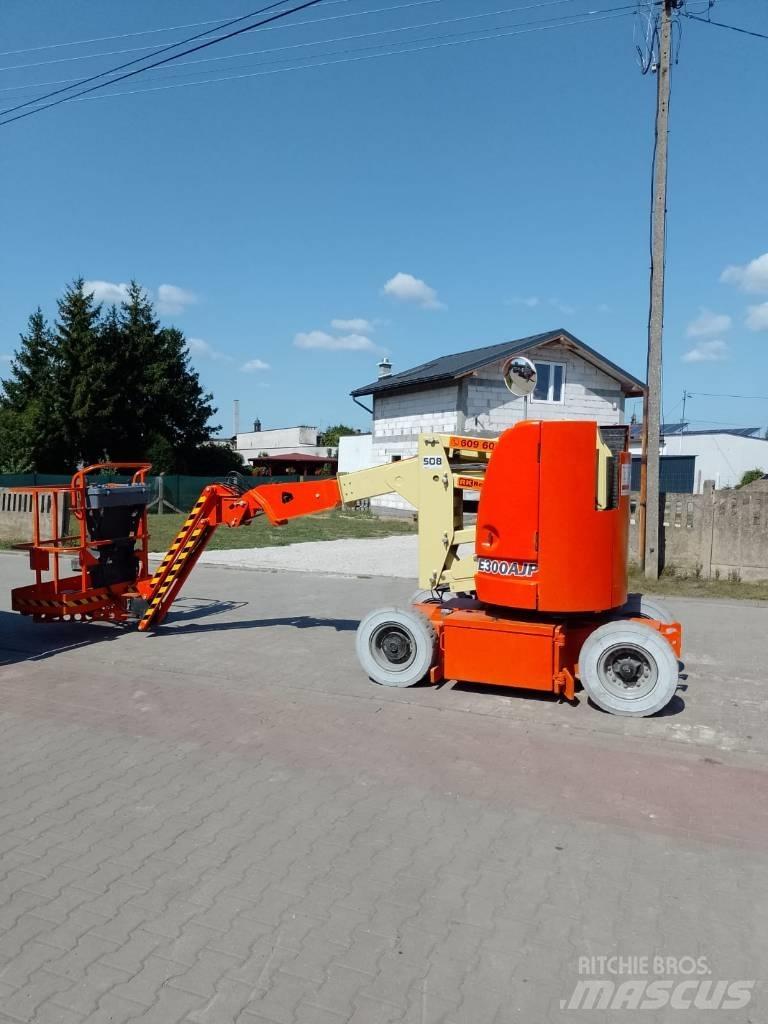 JLG E 300 AJP Leddede bomlifter