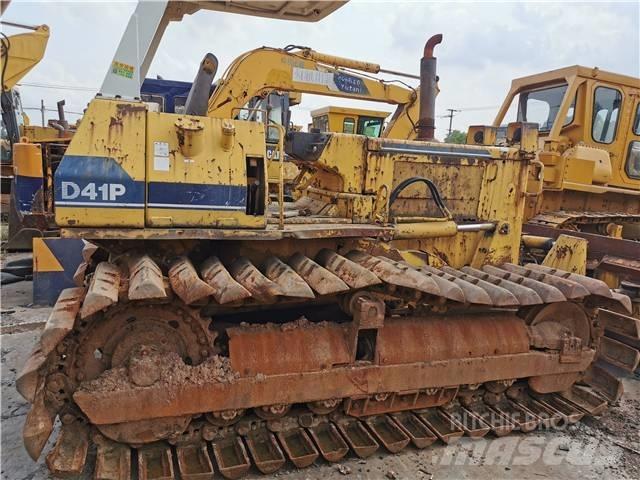 Komatsu D41P Dozere Beltegående