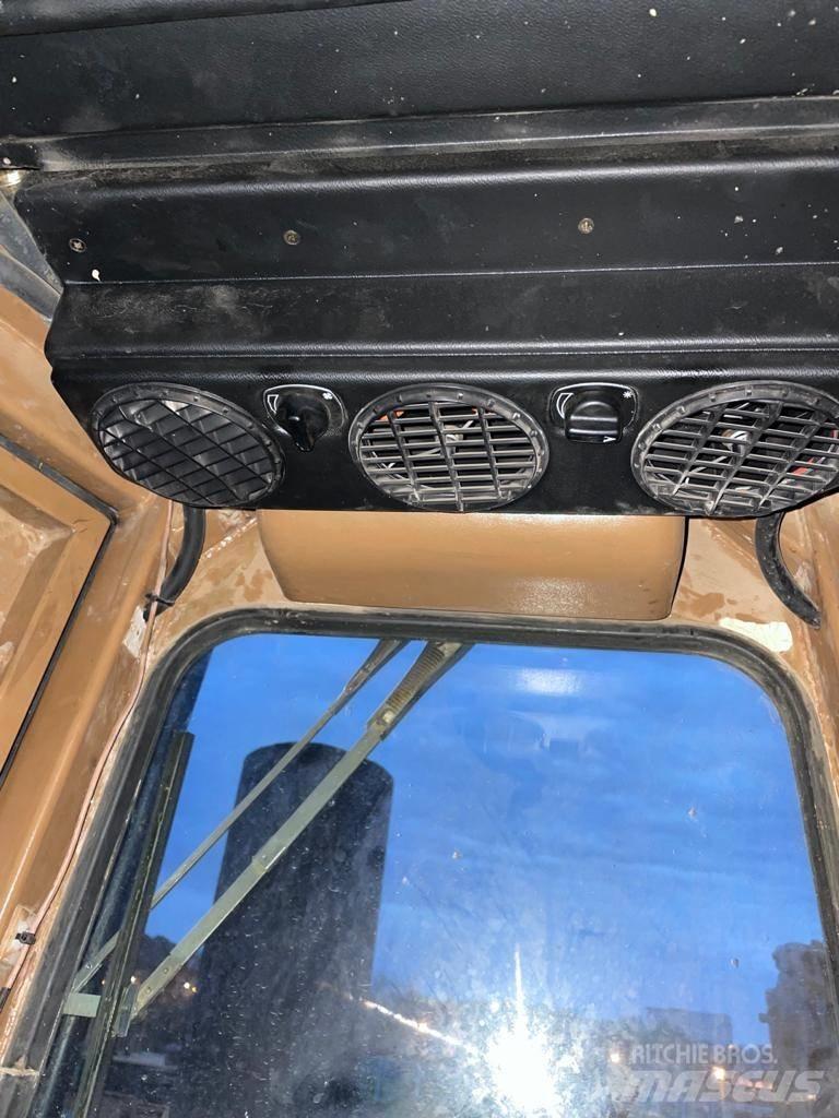 CAT D 10 Dozere Beltegående
