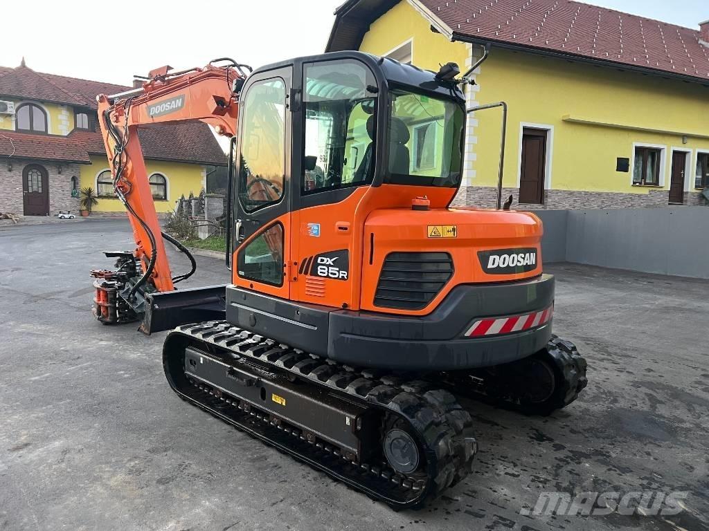 Doosan DX85R-3 Midigravere 7 - 12t
