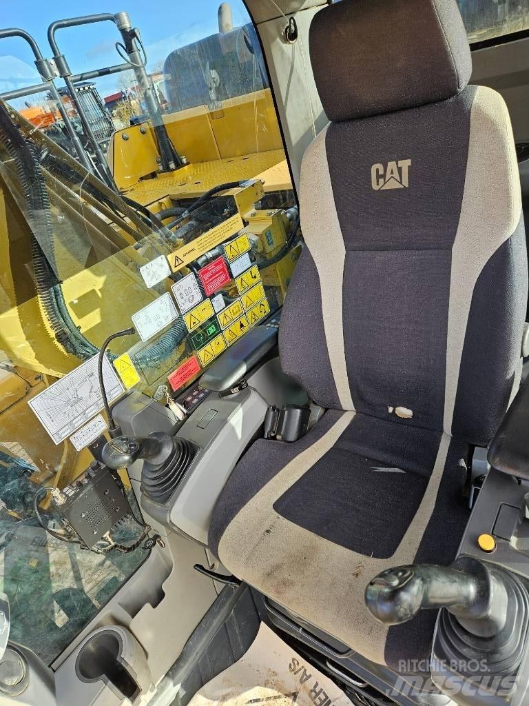 CAT 326 F L Beltegraver