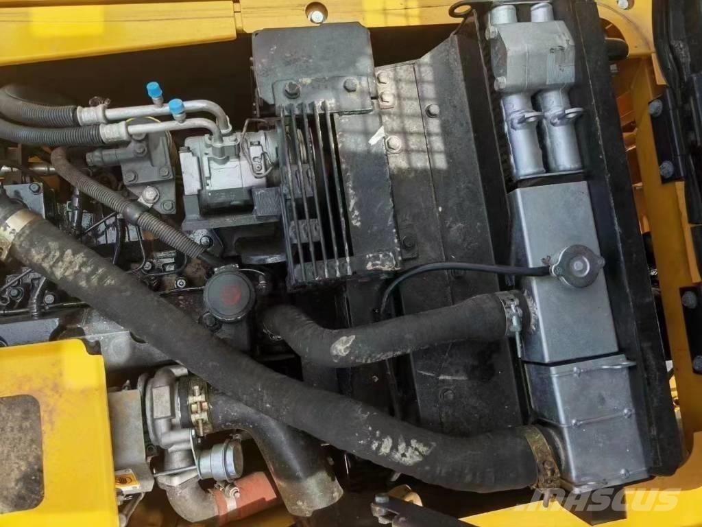 Komatsu PC 130 LC-7 Beltegraver