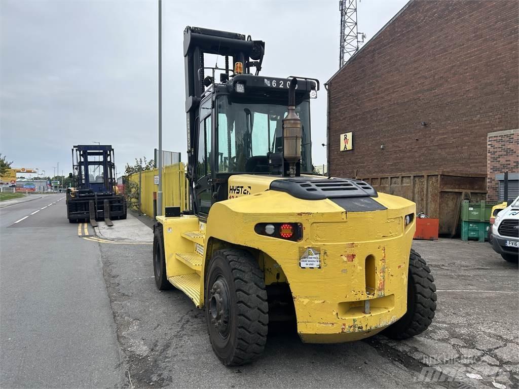 Hyster H12XM-6 Diesel Trucker