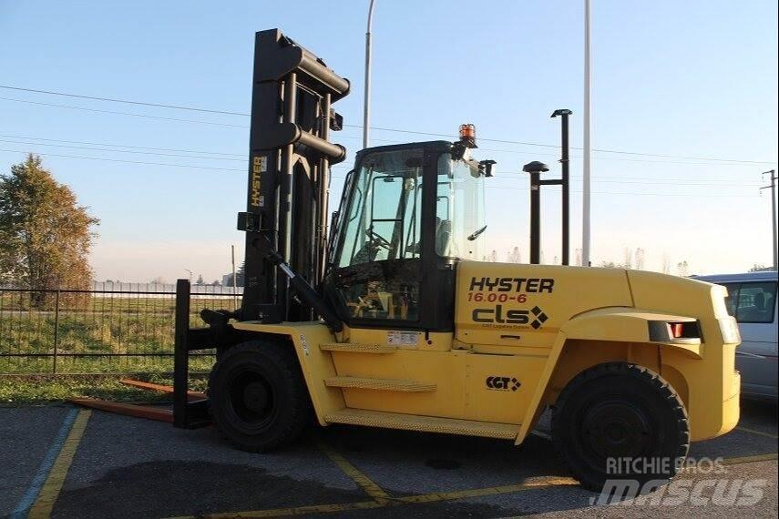 Hyster H16.00XM-6 Diesel Trucker