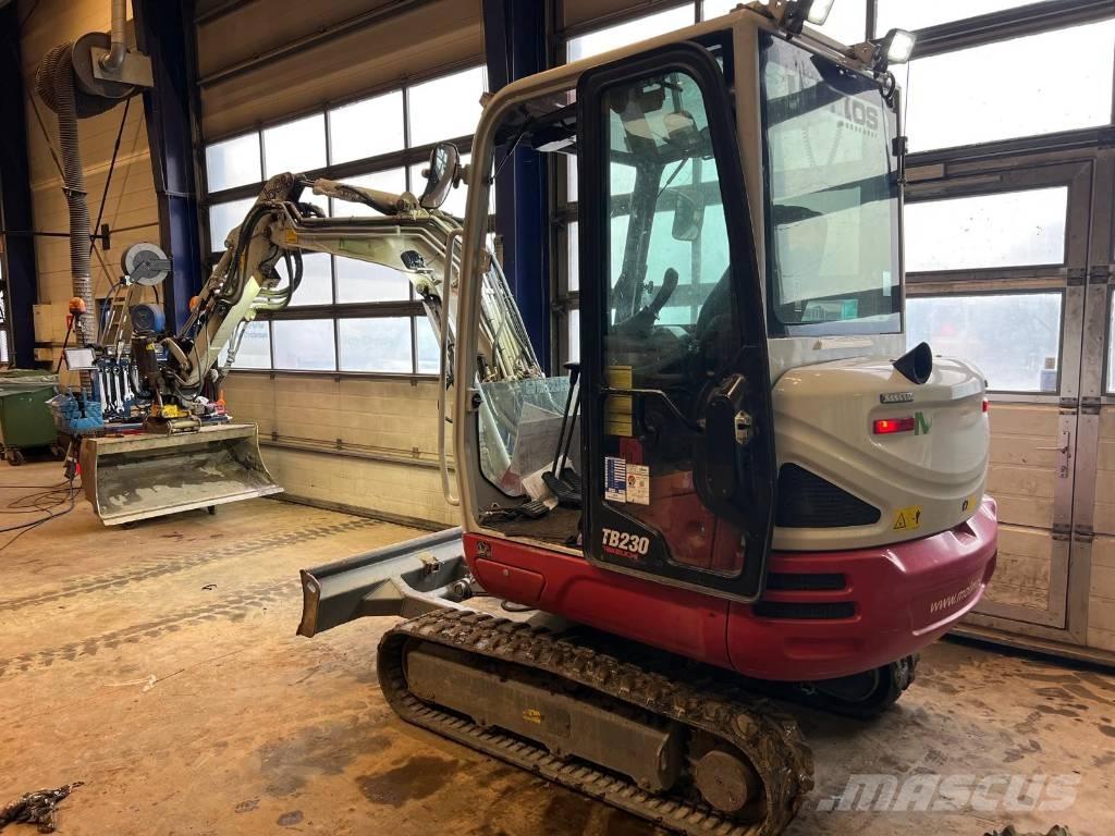 Takeuchi TB 230 Minigravere <7t