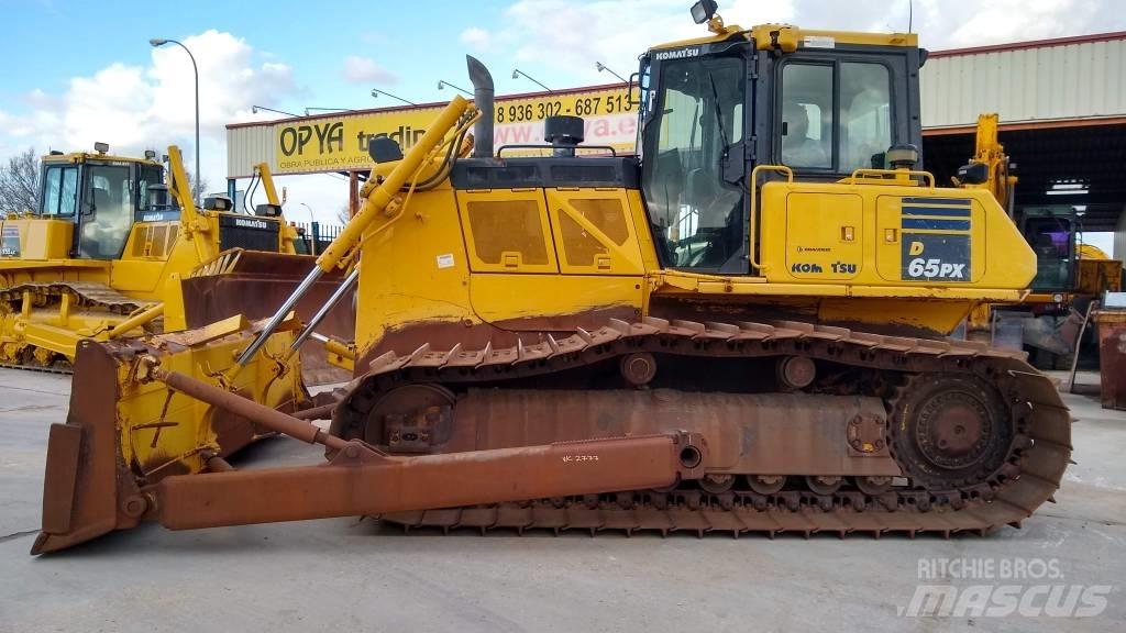 Komatsu D65PX-18 Dozere Beltegående