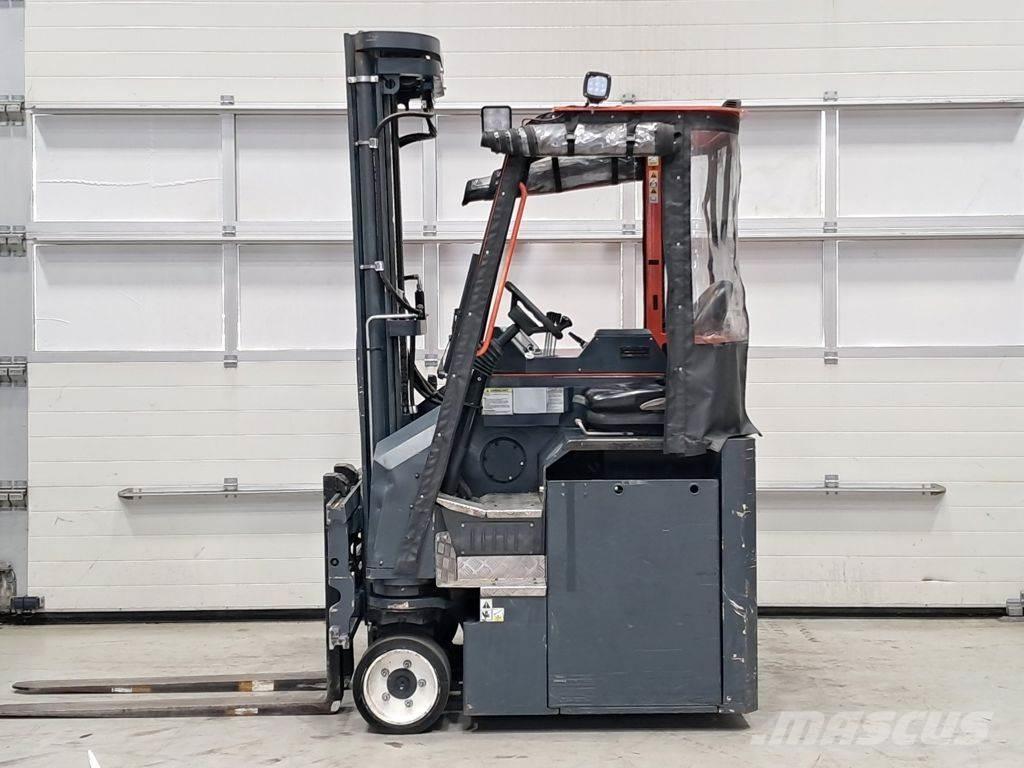 Combilift CBE2500 Sidelaster