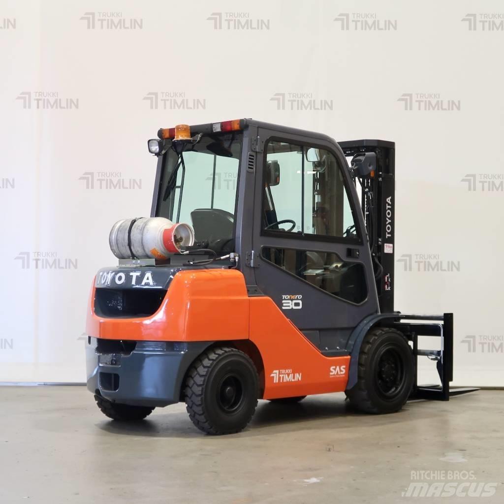 Toyota 02-8FGF30 Propan trucker