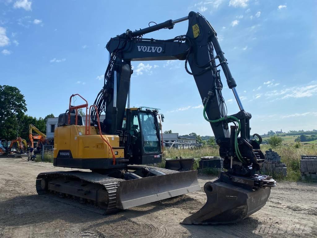 Volvo ECR 235 Beltegraver