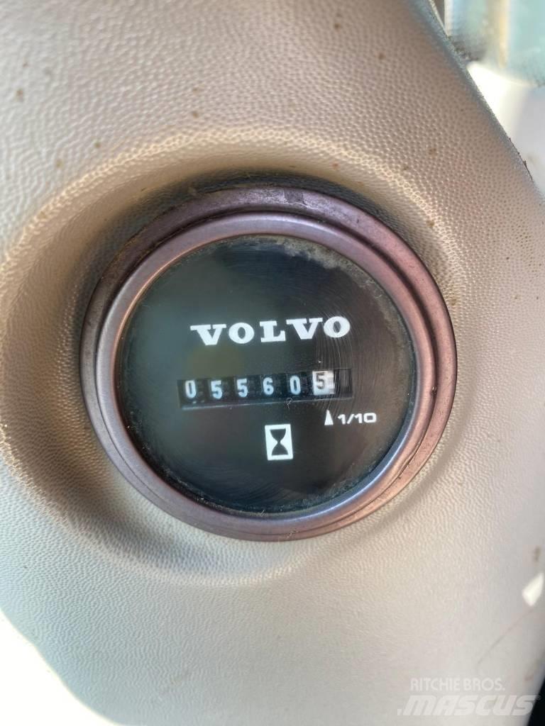 Volvo ECR 235 Beltegraver