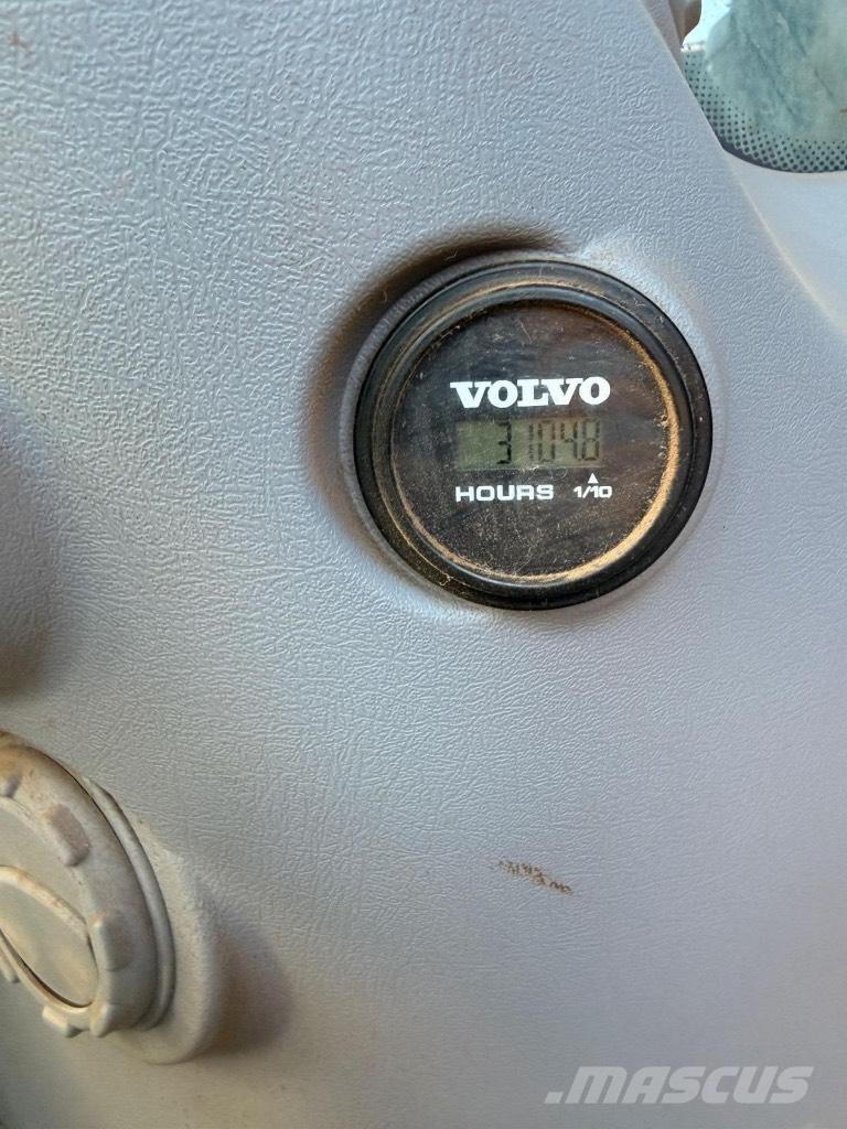 Volvo EC 380 EL Beltegraver