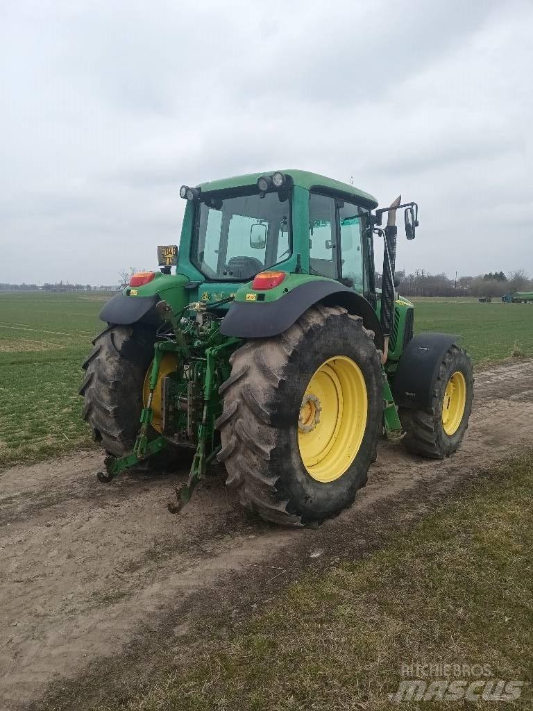 John Deere 6820 AQ Traktorer