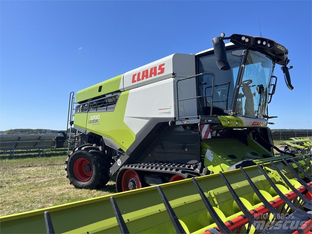 CLAAS Lexion 8700TT Skurtreskere